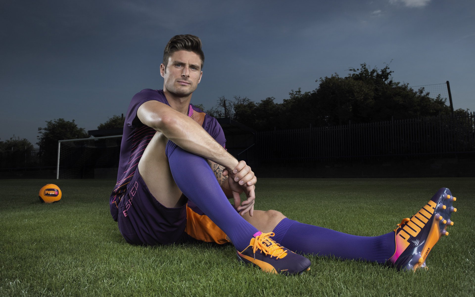 斯洛特:球队表现超出预期,目标是欧冠,斯特洛尔